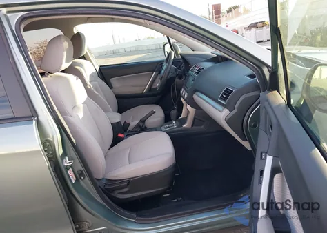 2018 Subaru Forester 2.5I z USA, uszkodzony, nr VIN JF2SJABC0JH578333